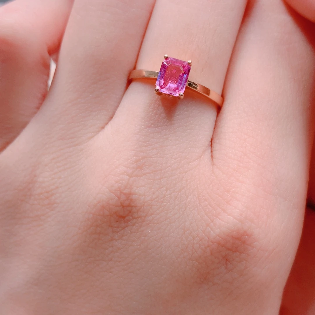 蓝宝石戒指18K金镶嵌