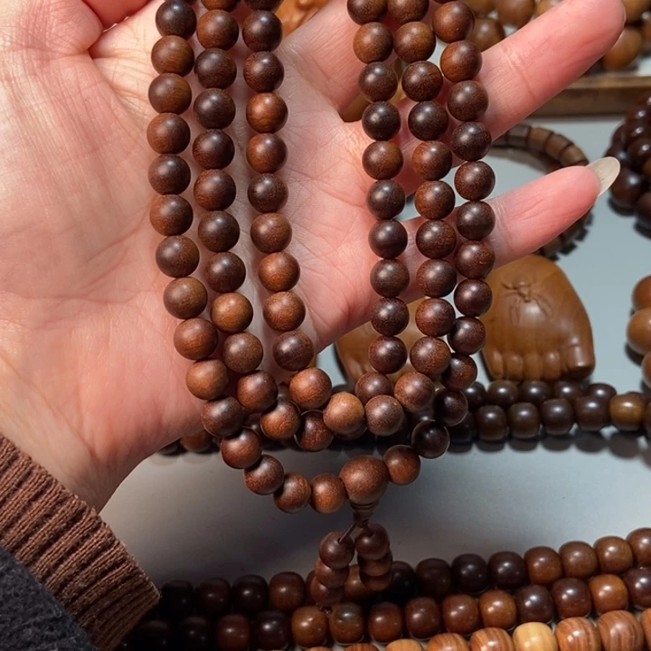 阳***叠檀香木老山檀香檀香王0.8*108，焦糖奶甜香