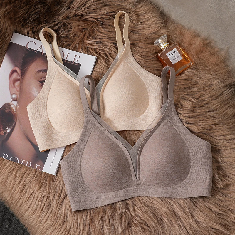 2025新款内衣女士小胸聚拢舒适无痕薄款胸罩无钢圈固定杯爆款文胸