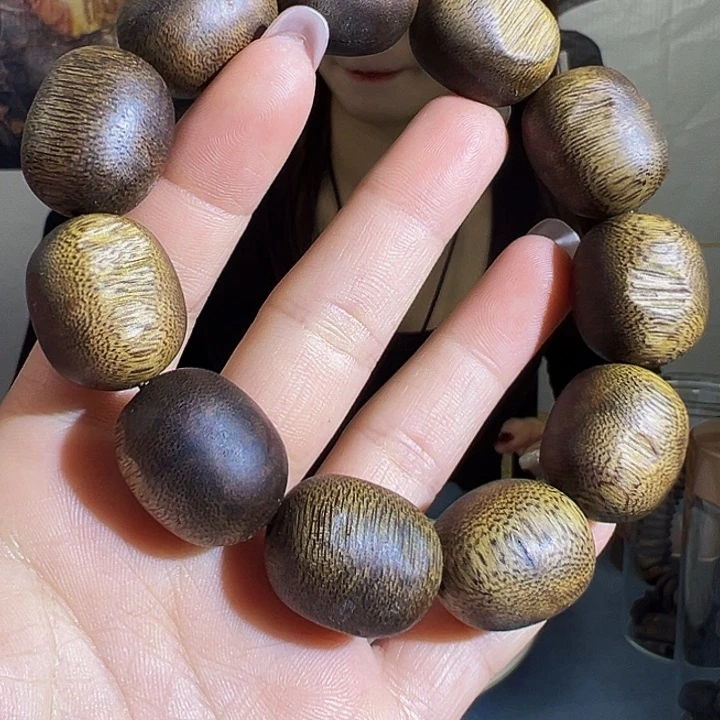 沉香沉香碎屑九九沉留疤单圈绿棋1.624