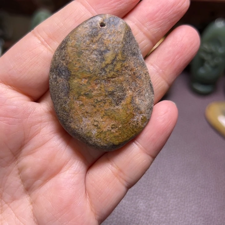 岫岩河磨玉（透闪石质玉）未镶嵌颈饰