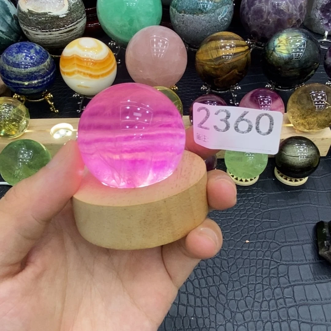 从***未未镶嵌大型摆件（非配饰）水晶