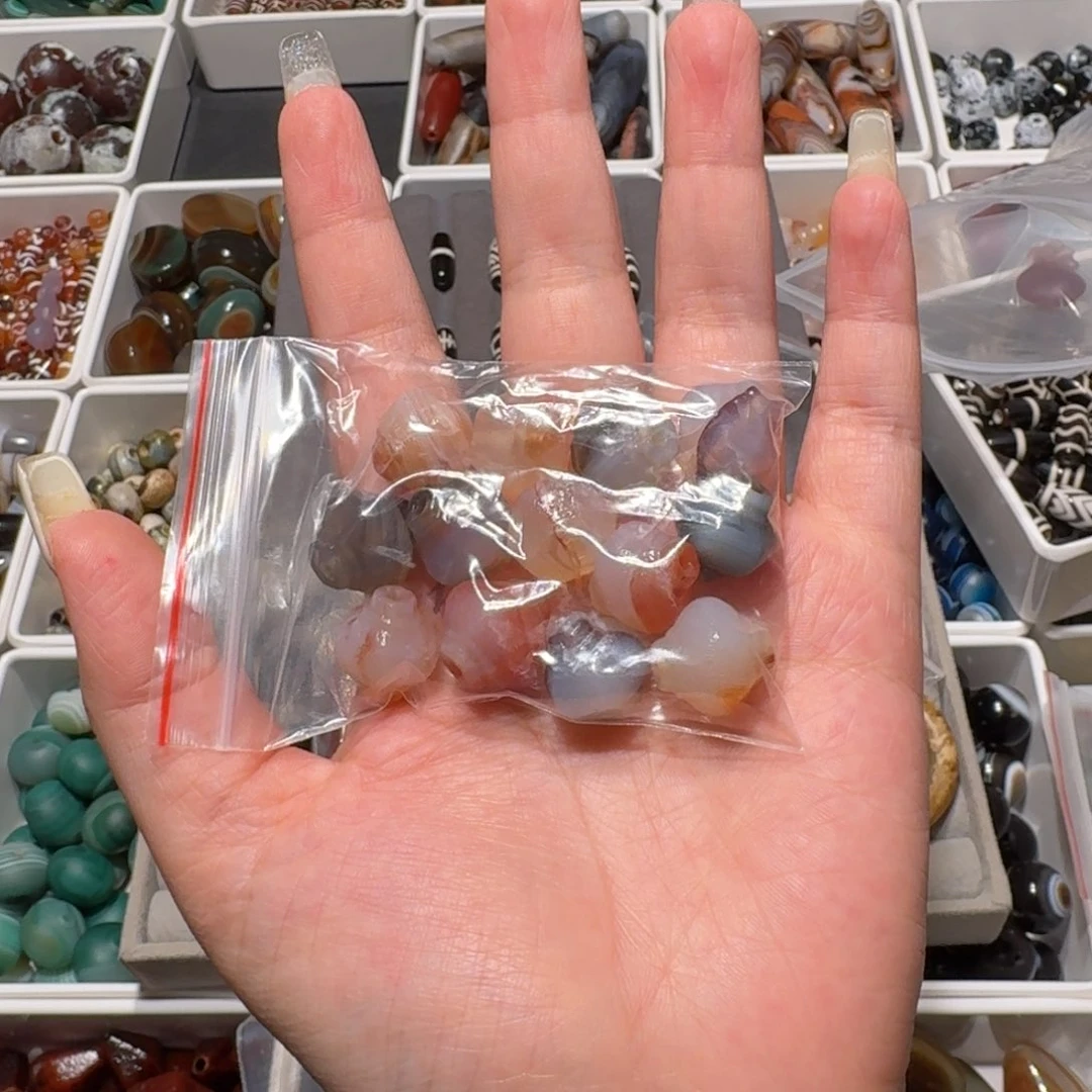 玛瑙/玉髓未镶嵌珠宝半成品
