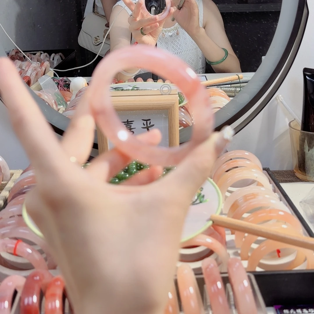 B***r石英质玉（金丝玉）手镯未镶嵌