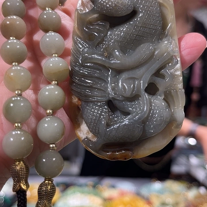 未镶嵌岫玉毛衣链