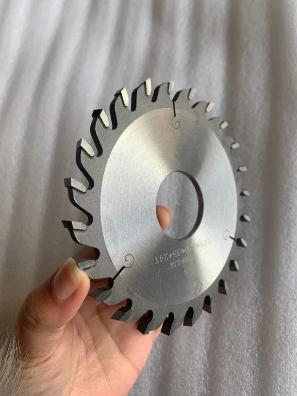 开槽锯（两毫米至两分）