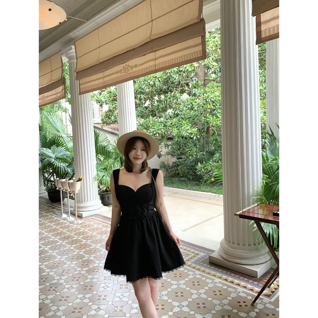 酒心微胖定制 黑松露 法式复古黑色连衣裙女夏季鱼骨蕾丝收腰短裙