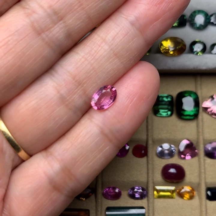 未镶嵌裸石规格碧玺