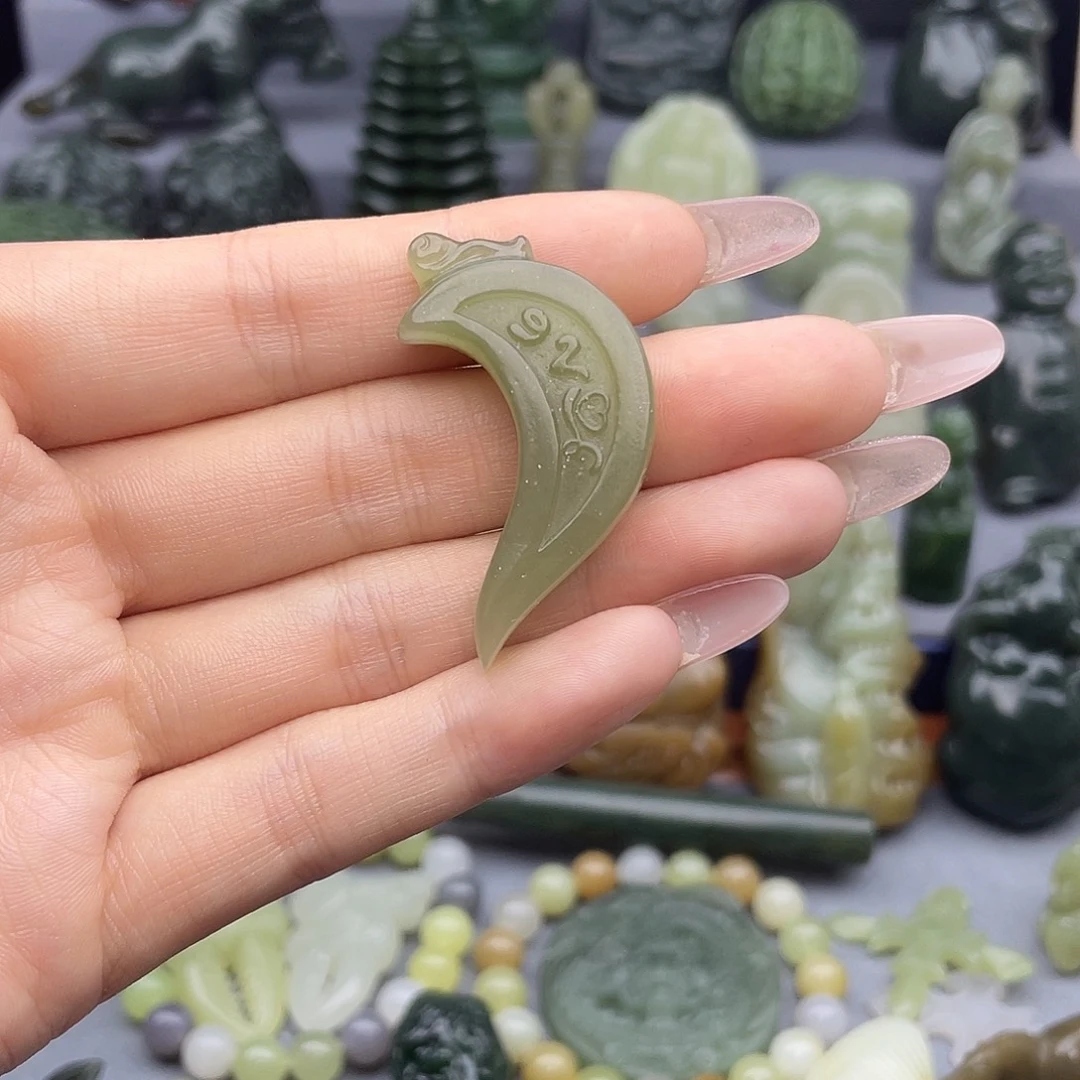 和田玉未镶嵌挂件