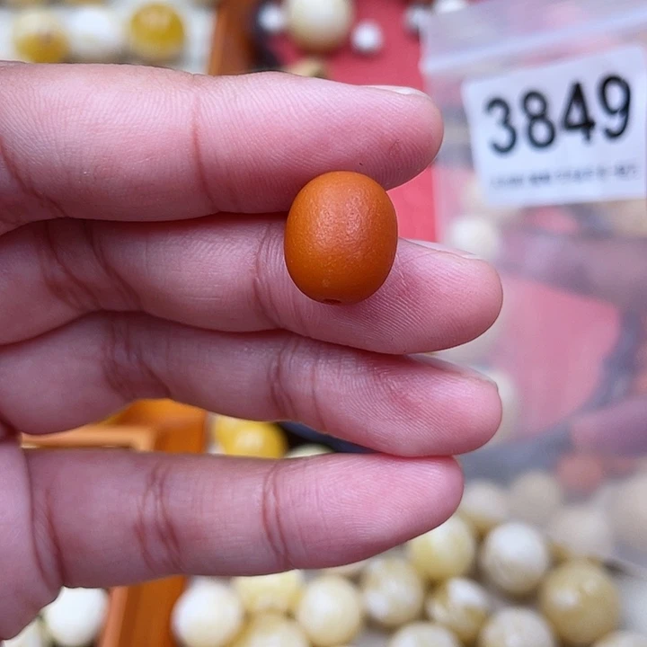 蜜蜡未镶嵌珠宝奇石粉11.7