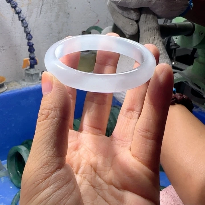 未镶嵌查罗石手镯（圆镯）56