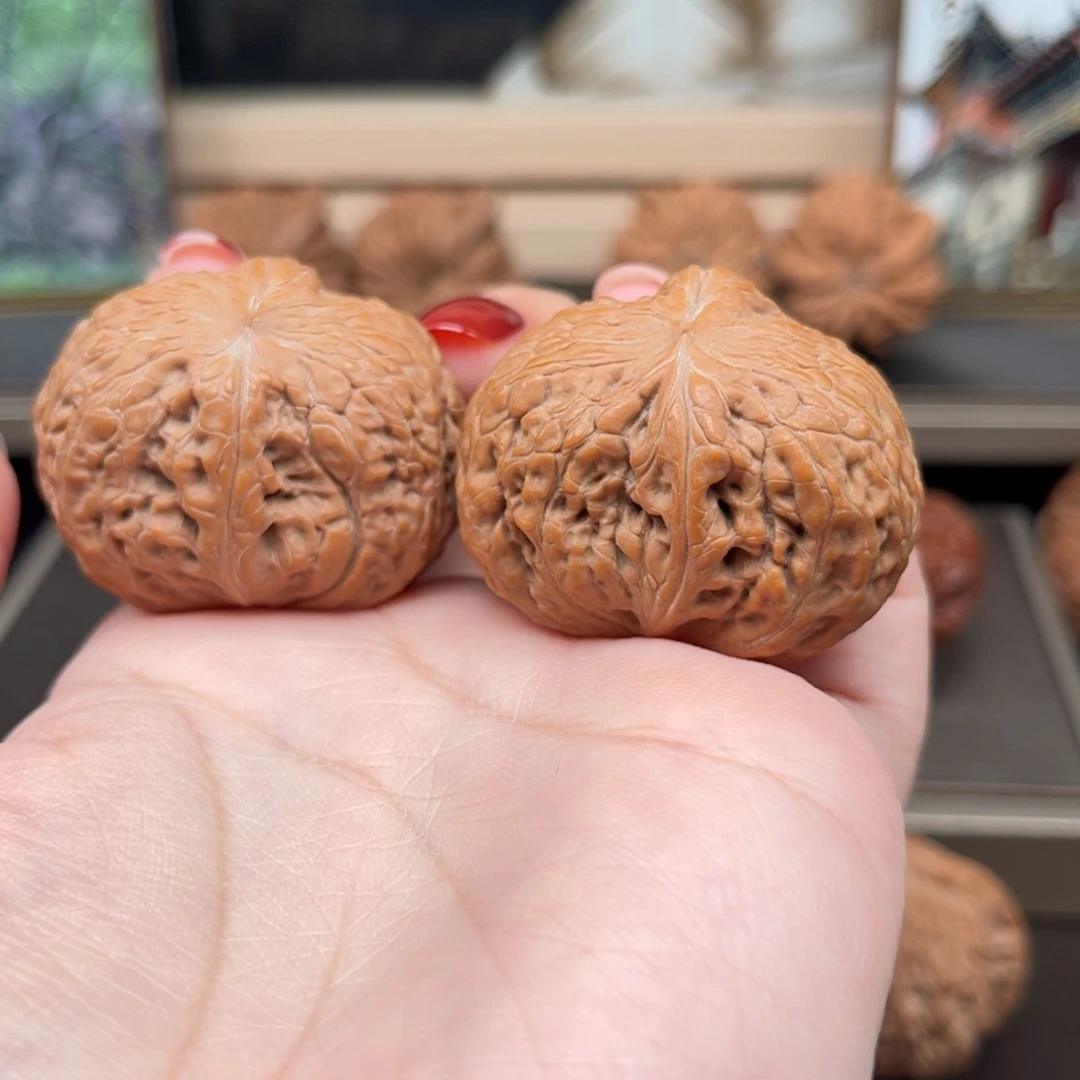 桃核把件铁锤异型全品难得珍藏