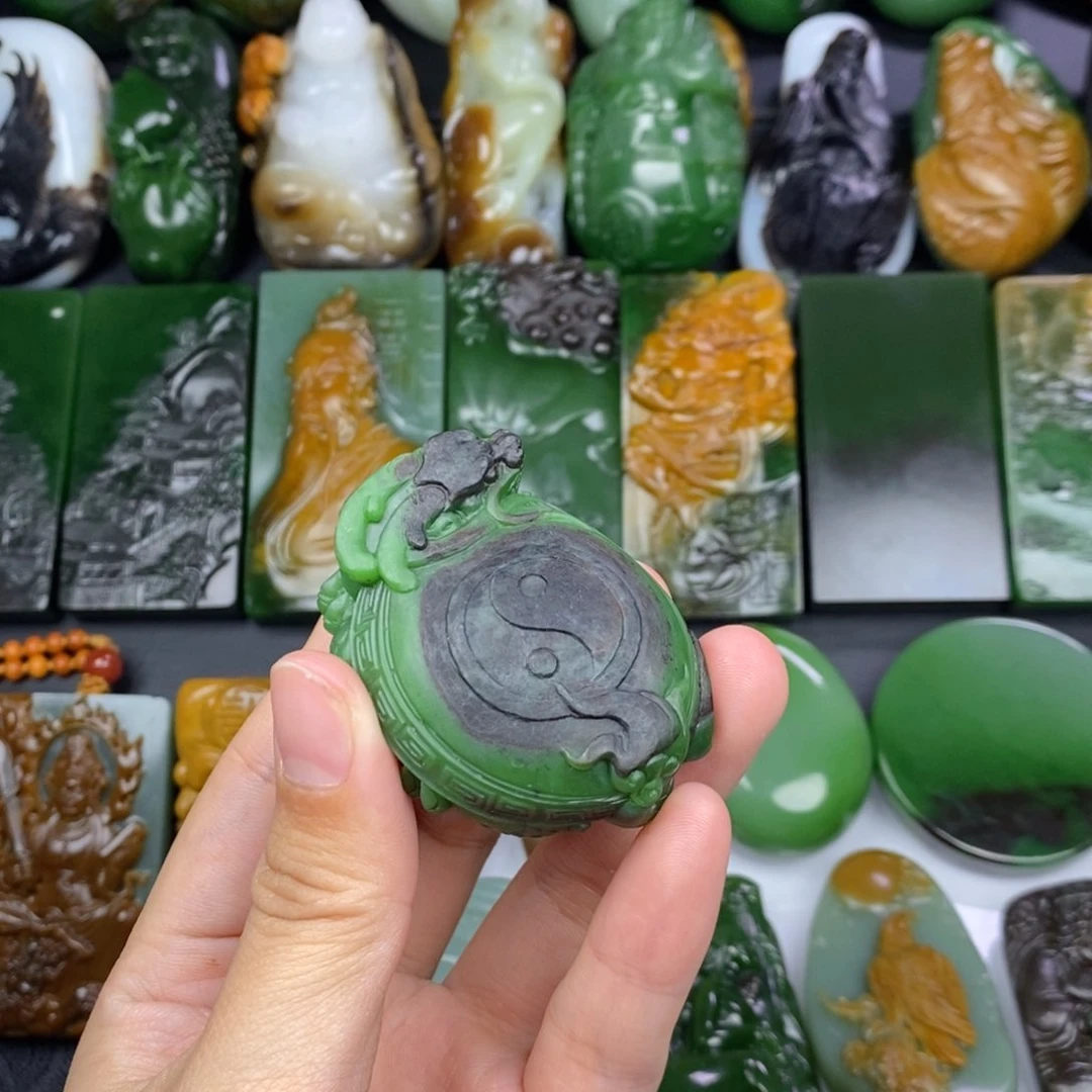 吊坠(不含链)未镶嵌和田玉飛***?