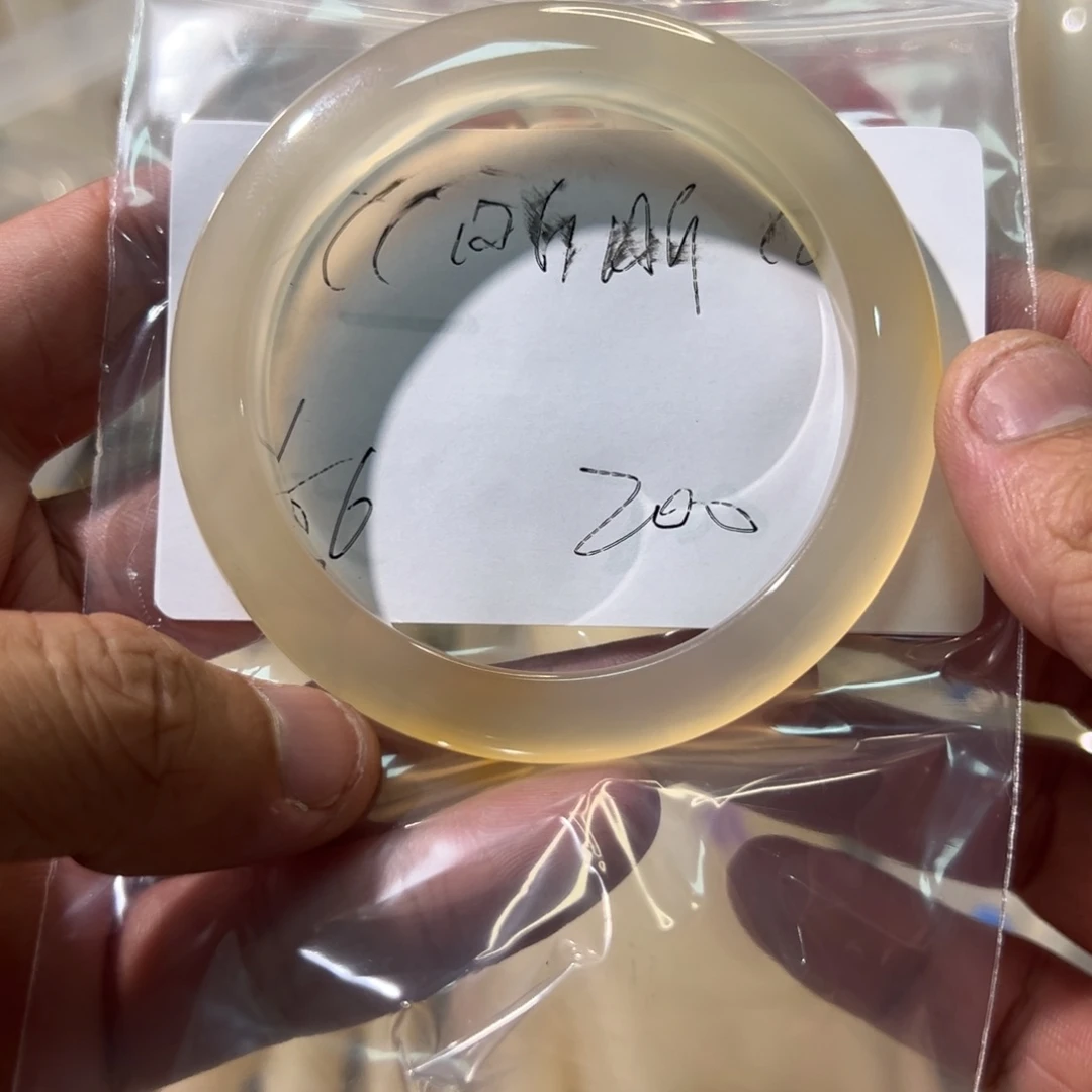 玛瑙/玉髓手镯未镶嵌?**?