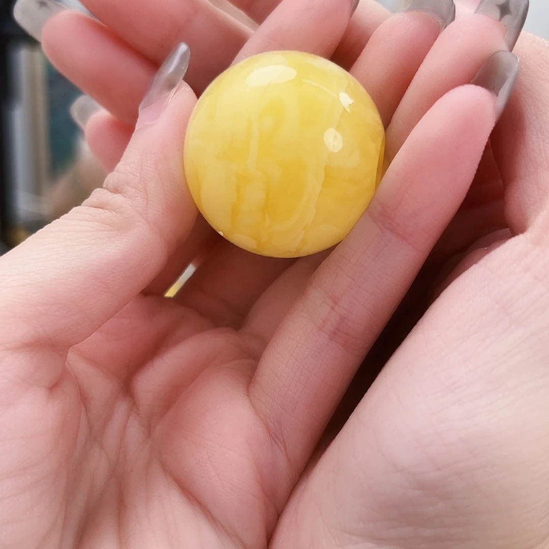 未镶嵌琥珀裸石圆珠
