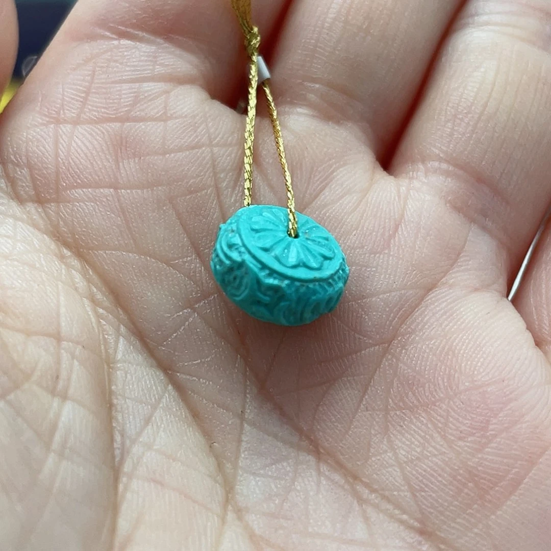 绿松石颈饰未镶嵌