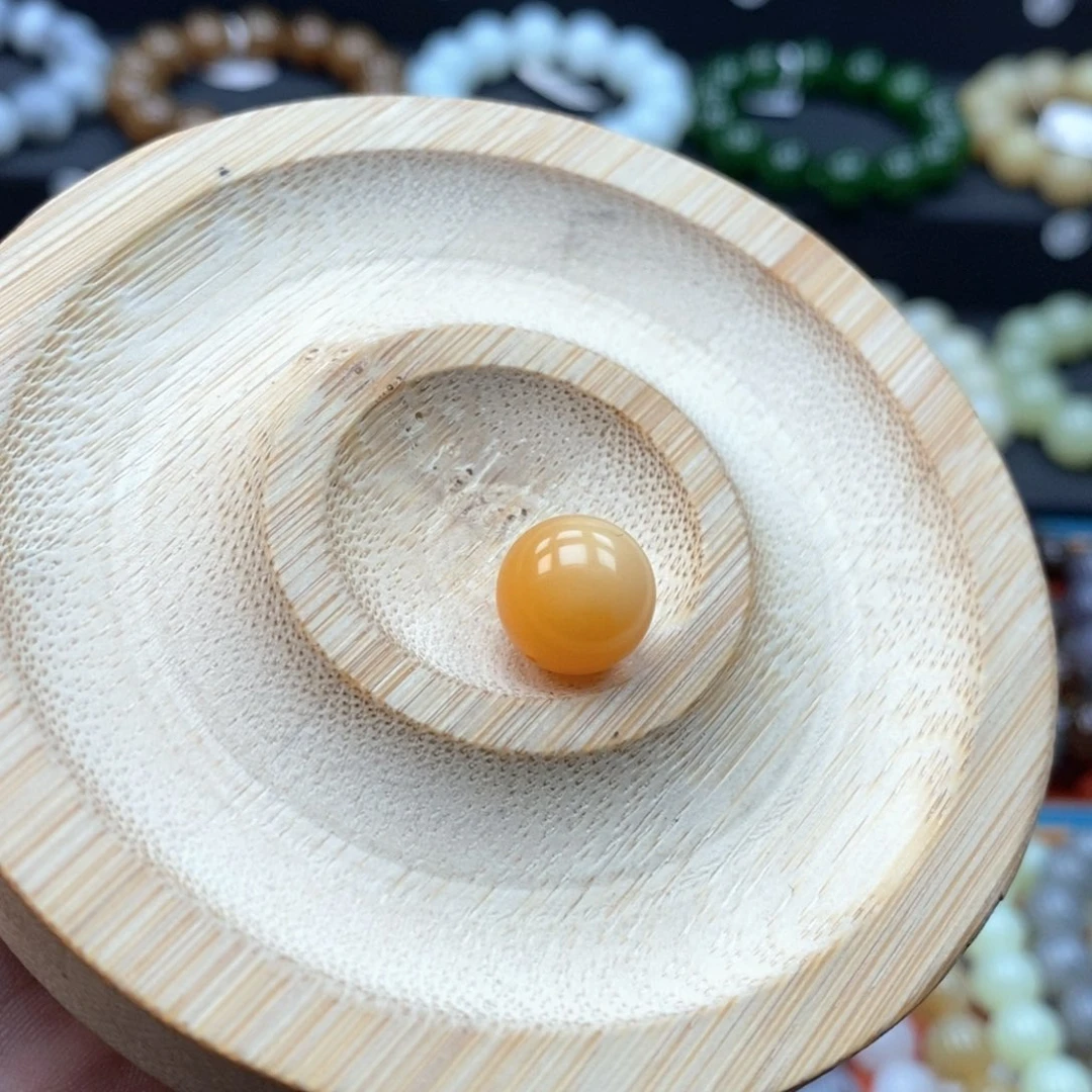 石英质玉（黄龙玉）未镶嵌珠宝奇石Q卡12缅黄
