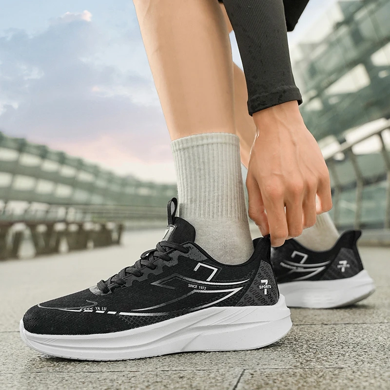 802透气轻便跑步鞋夏季大码男士跑鞋鞋子耐磨机能潮鞋