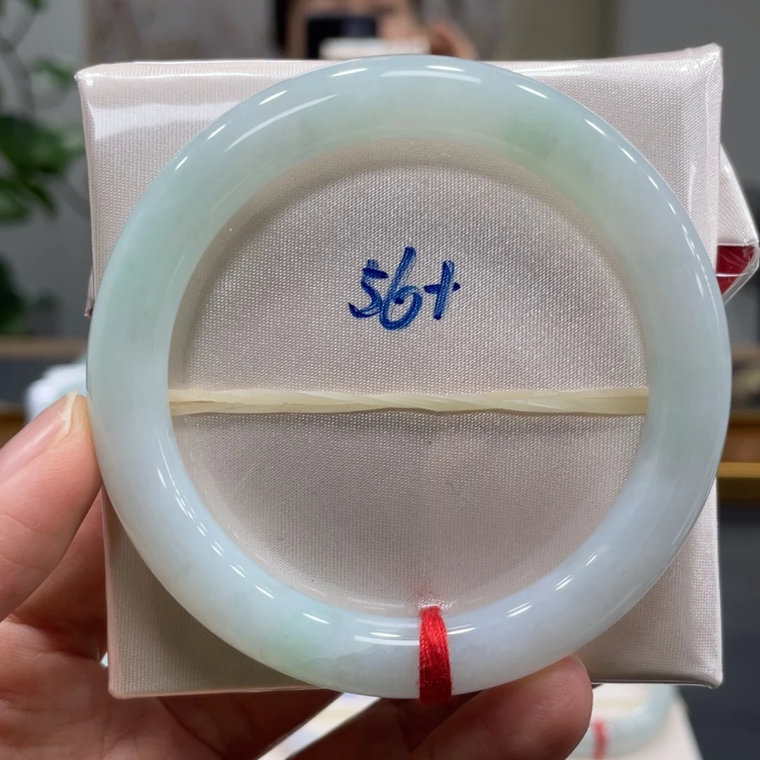 翡翠未镶嵌手镯翡翠