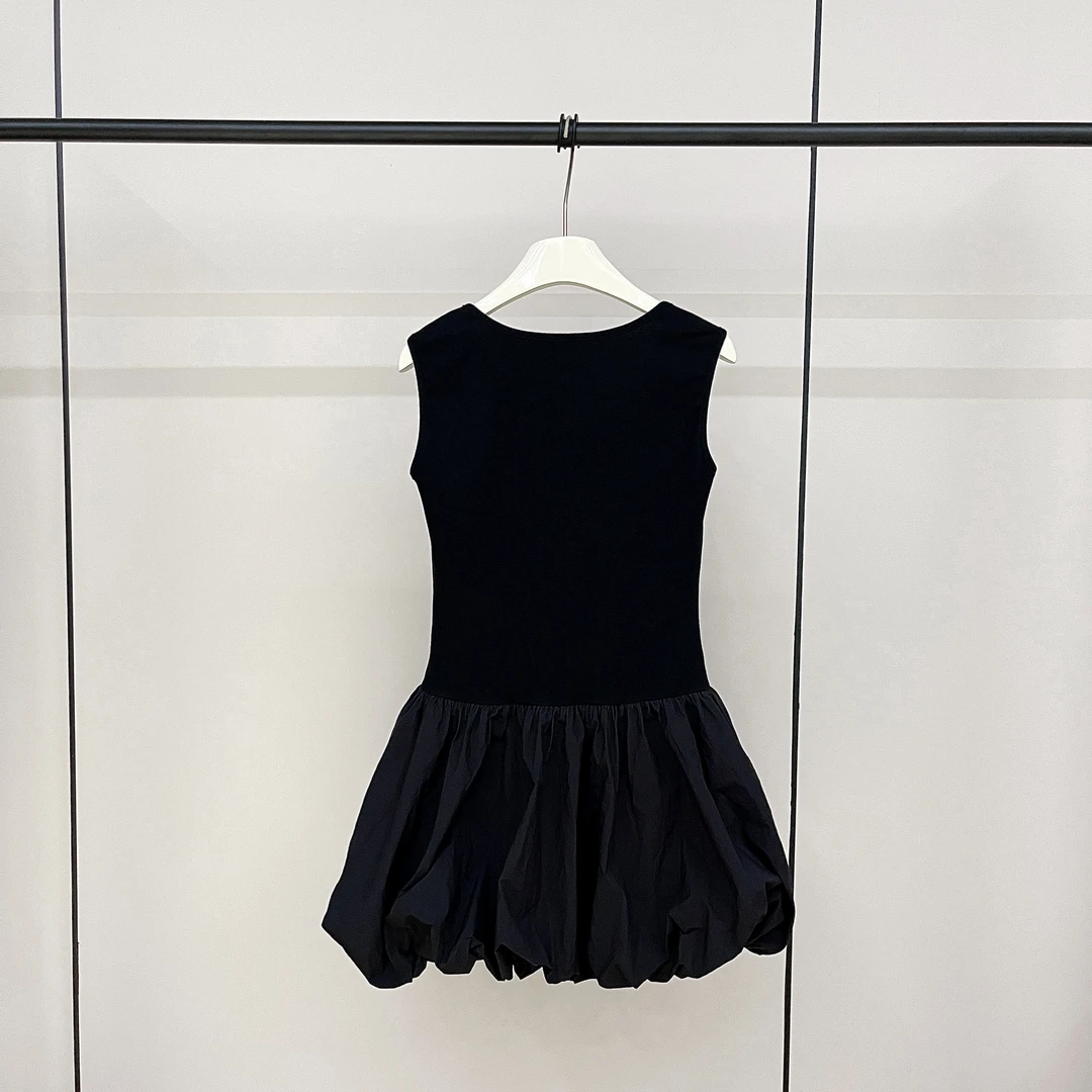 【ZISHUO】5437 小蜜蜂 没有文案 只有爆款 拼接花苞裙