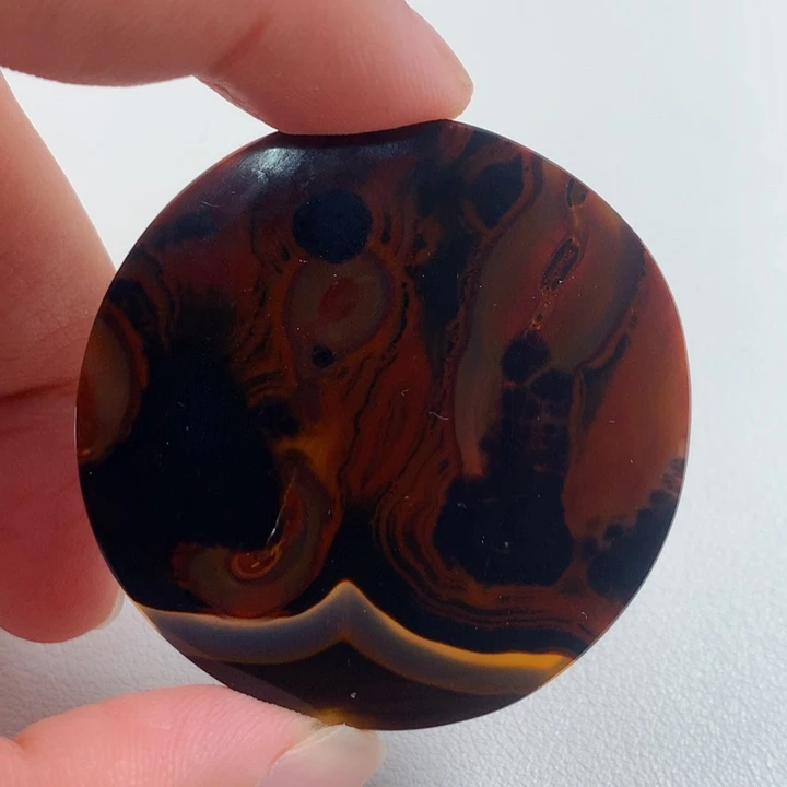 玛瑙/玉髓颈饰未镶嵌兰**士