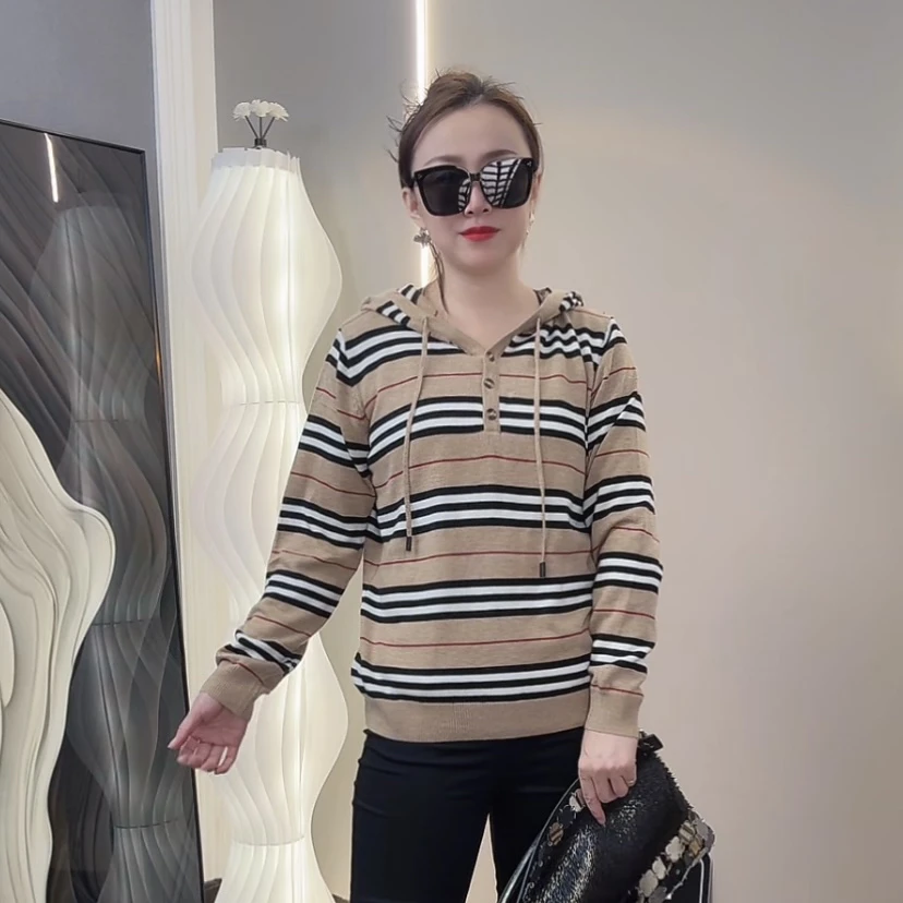 源哥女装店 推荐款 新品时尚福利品连帽半开针织毛衣