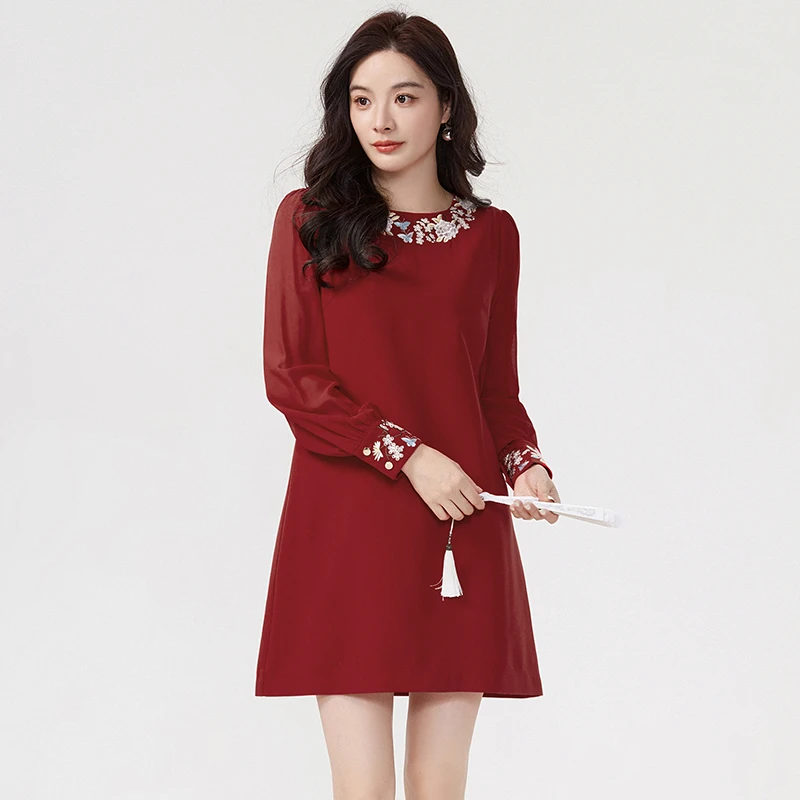 51NY0A0177刺绣图案圆领短裙连衣裙女