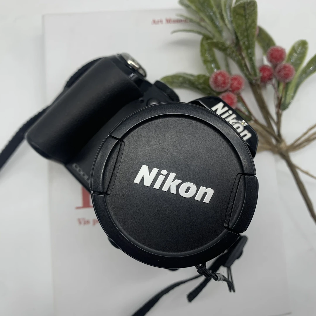 95新 Nikon/尼康 P90 1210万像素 24倍光学变焦 (no退no换）