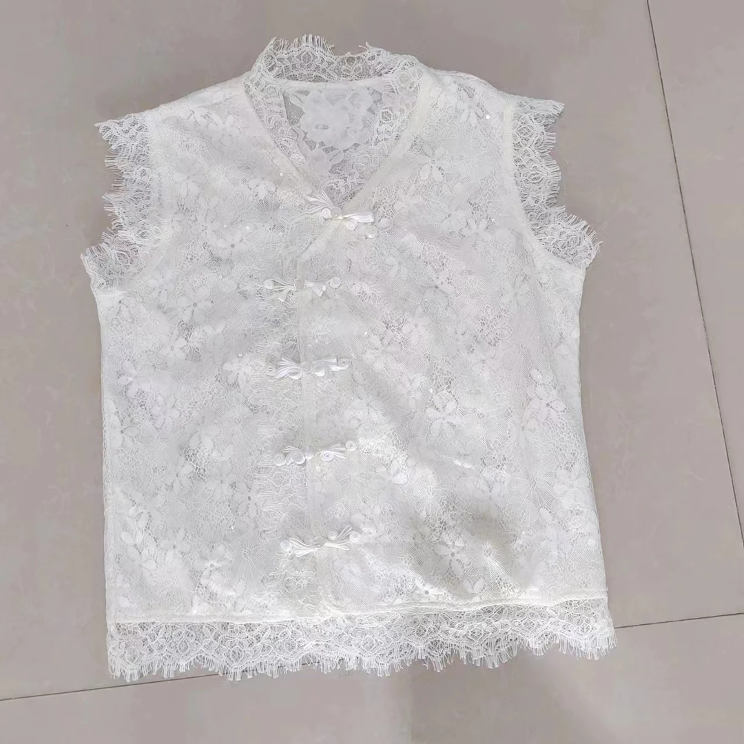 1721 盘扣蕾丝钩花马甲