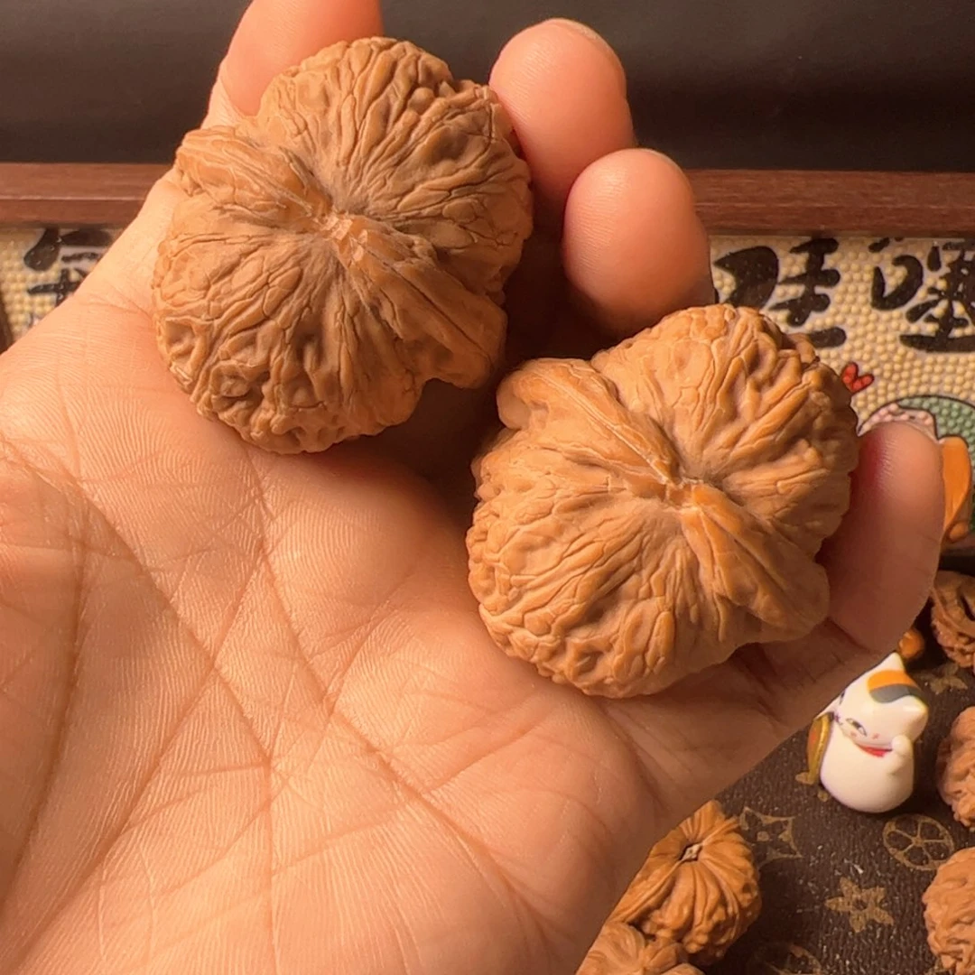 文玩核桃吊坠元宝修尖44