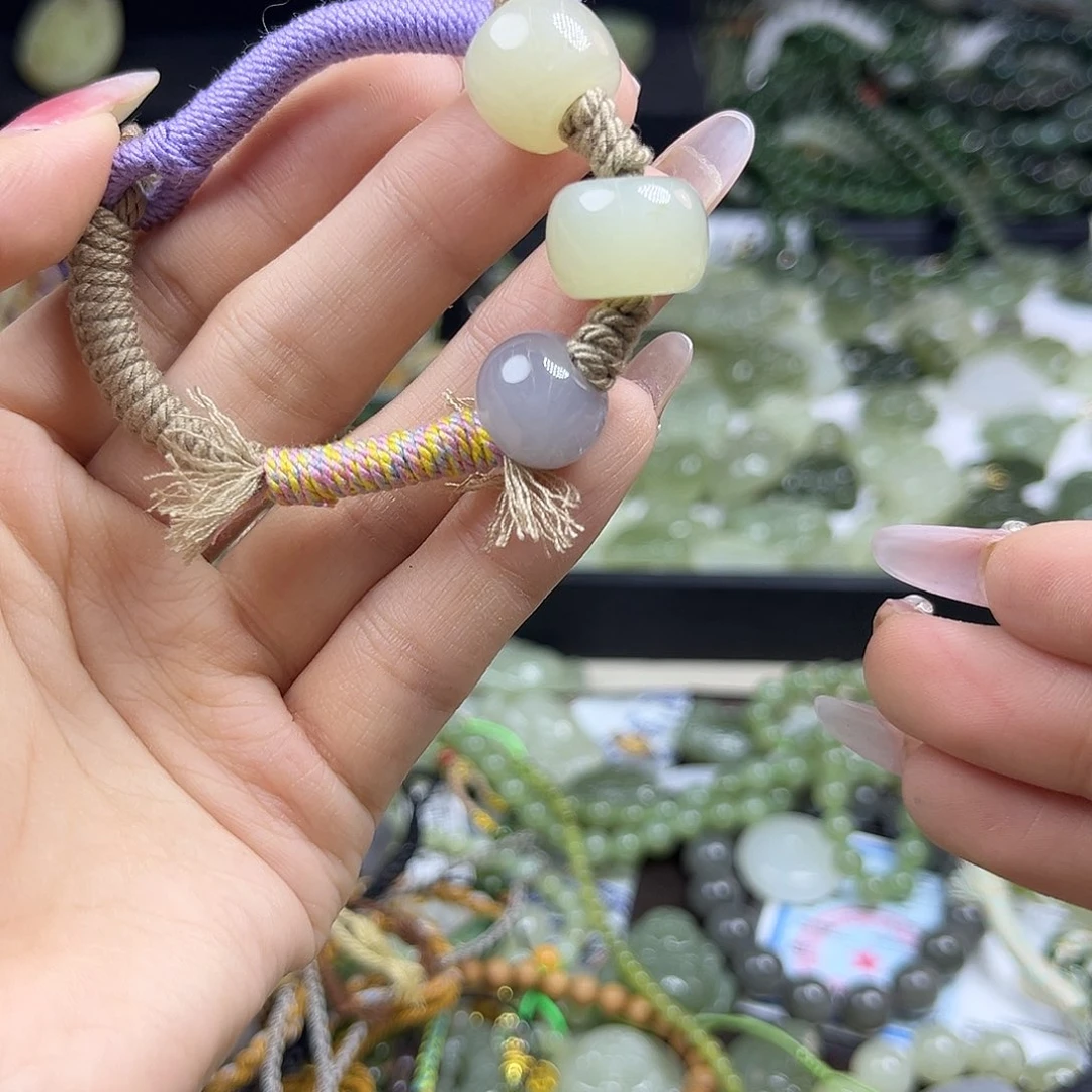 颈饰未镶嵌和田玉（碧玉）17