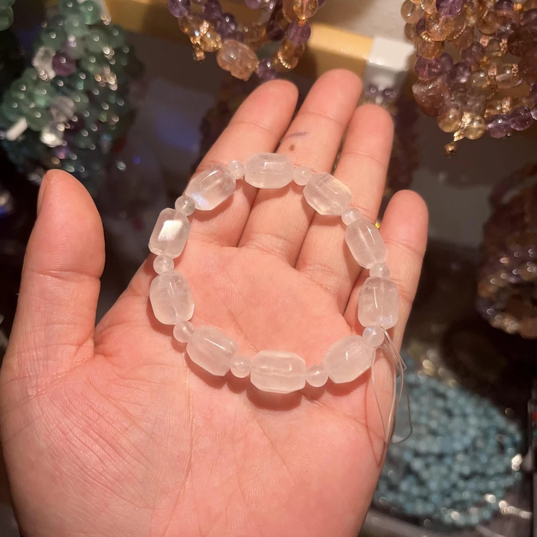 E29异型白月手链