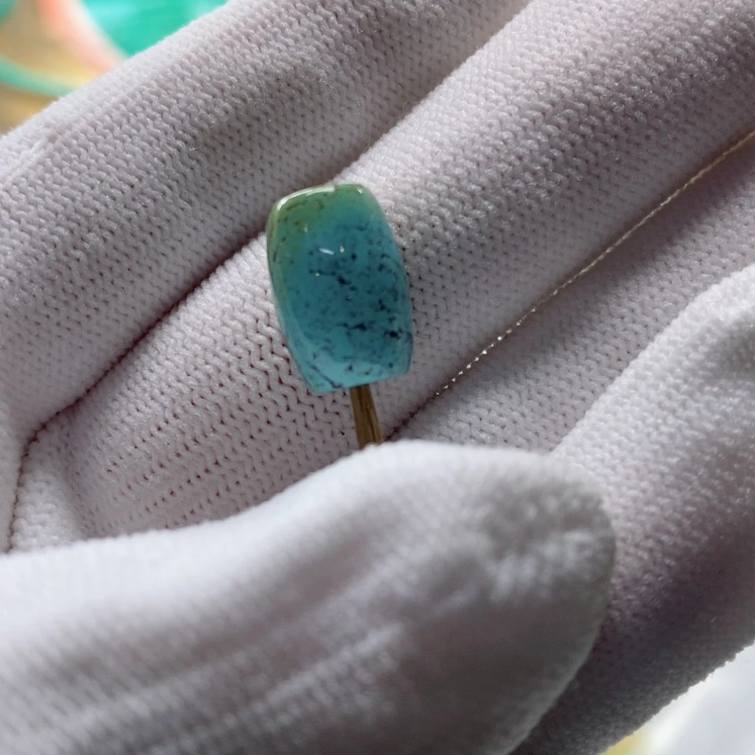 绿松石颈饰未镶嵌