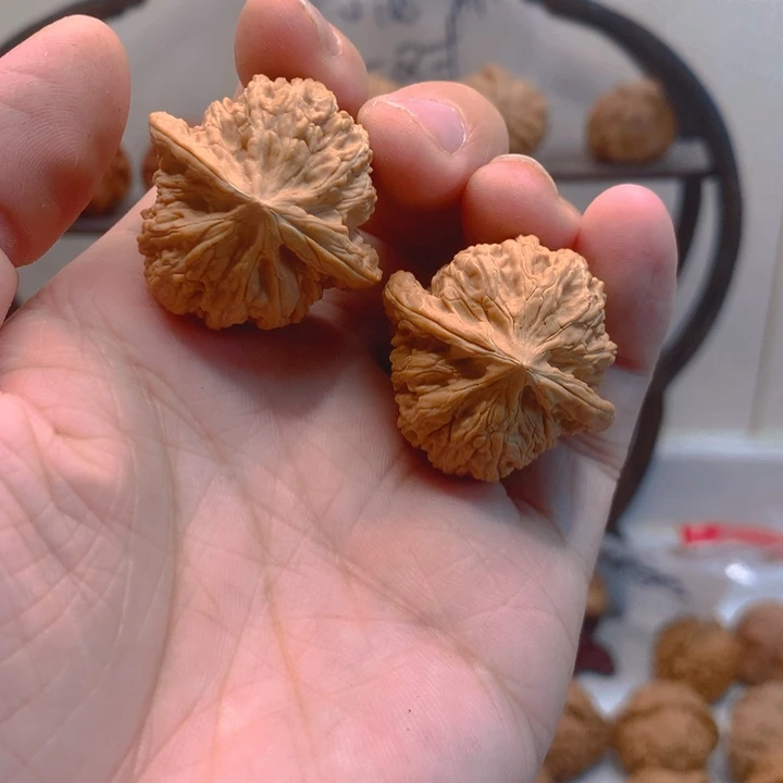 大***梨吊坠文玩核桃密纹