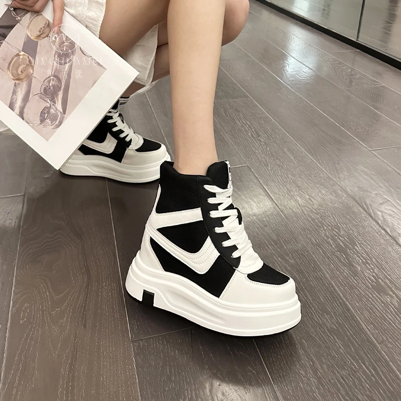 隐形增高15CM女士软底休闲鞋2025夏季超火显高小个子透气时尚百搭