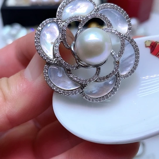 淡水珍珠耳饰合金