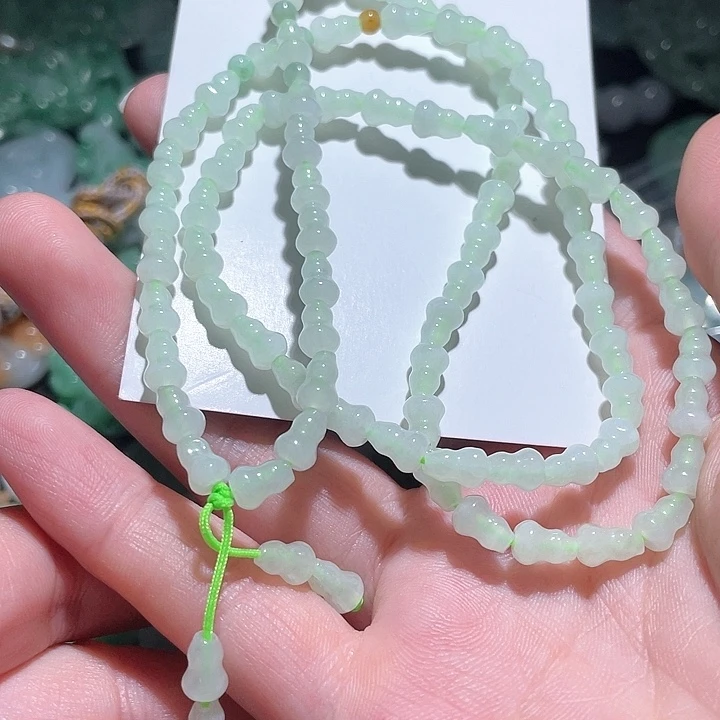 颈饰未镶嵌翡翠天