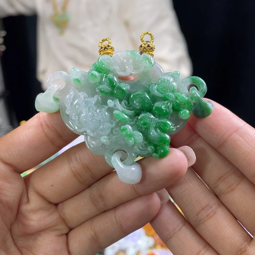 翡翠颈饰未镶嵌代编织