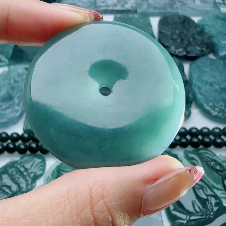 翡翠未镶嵌颈饰多样性发货天然A货翡翠