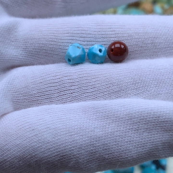 南红玛瑙未镶嵌珠宝奇石