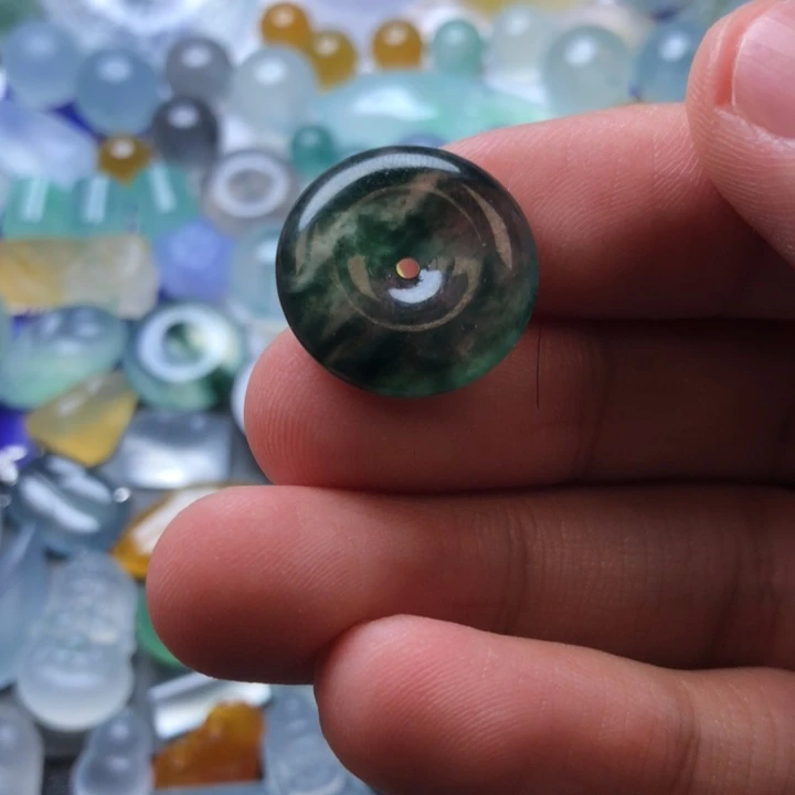 未镶嵌定制翡翠挂件