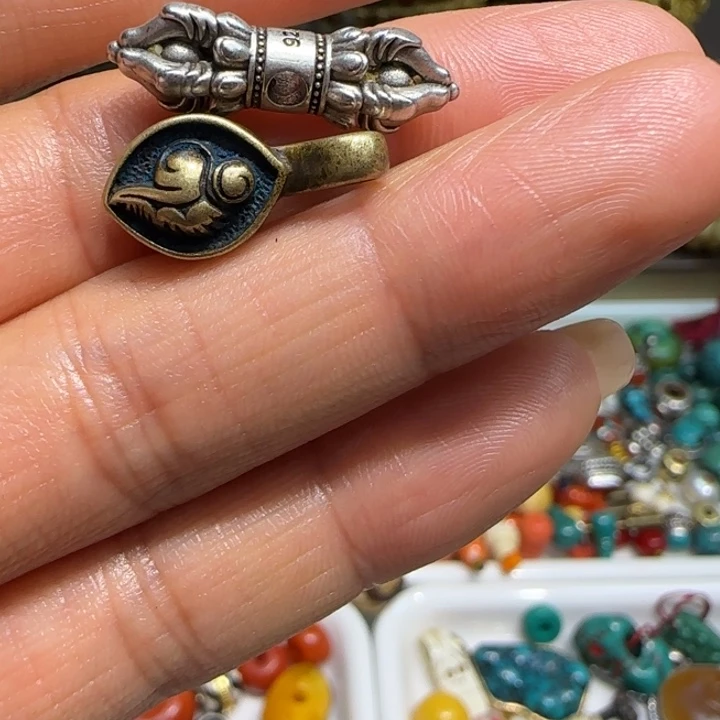 小***+吊坠柏香籽/百香籽