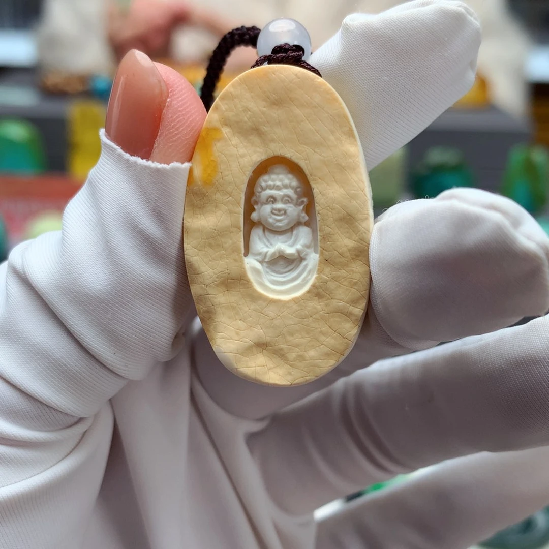 琥珀裸石未镶嵌其他