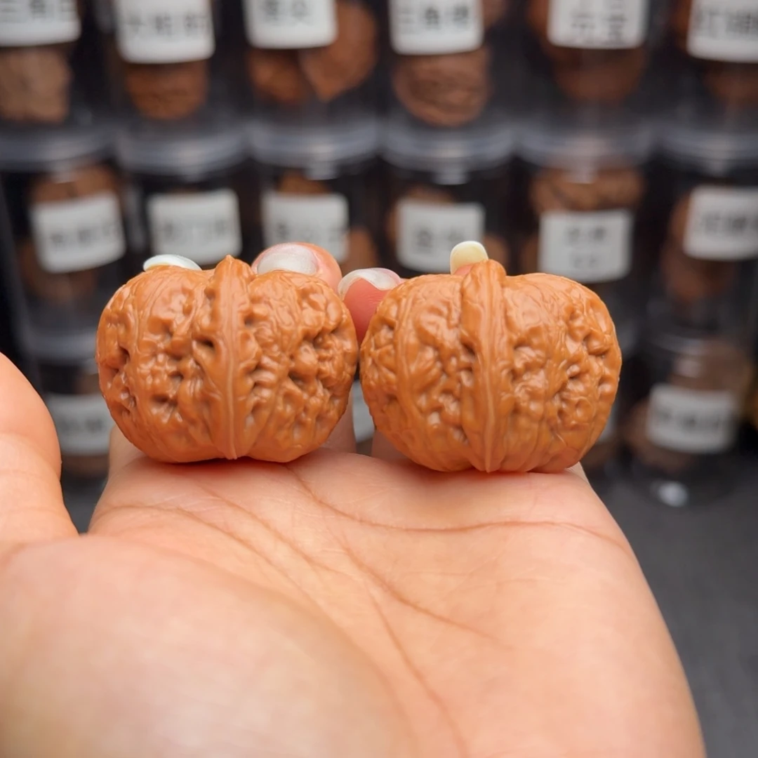 杭***场文玩核桃把件全品元宝