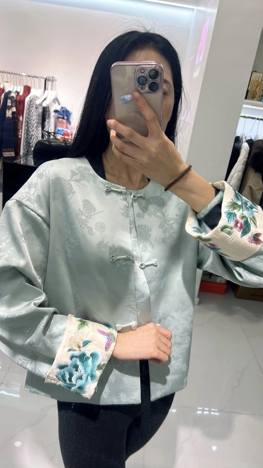 重工刺绣国风外套2025年春款