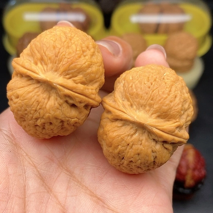【闪购商品】文玩核桃吊坠38尺鱼子元宝