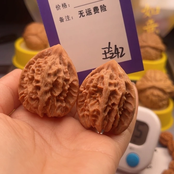 文玩核桃把件小****1文玩核桃把件42