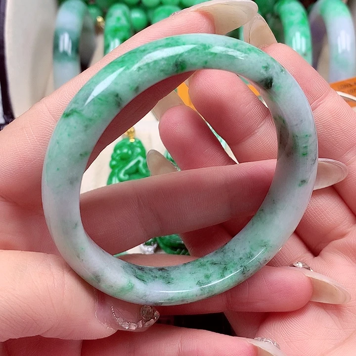 未镶嵌手镯翡翠翡翠手镯