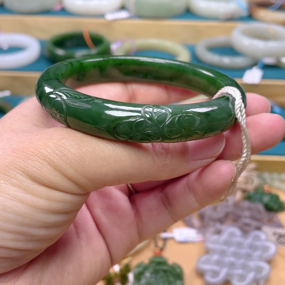 和田玉手镯未镶嵌2
