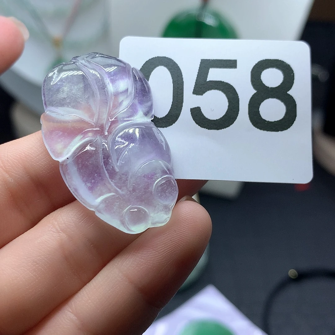 翡翠吊坠(赠链)未镶嵌